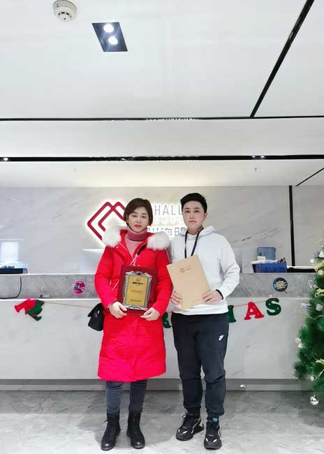 資陽安岳的侯姐簽約加盟帽牌貨冒菜