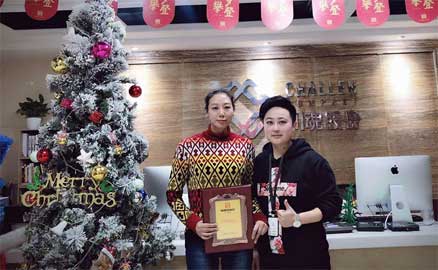 上海的謝女士之前從事的是建筑行業