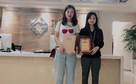 江西的丁女士經常到朋友店里吃冒菜