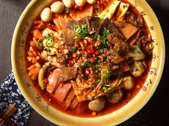 為什么選擇天津帽牌貨冒菜加盟服務？