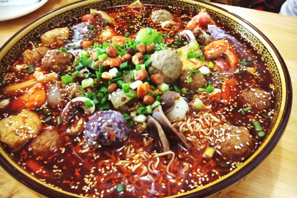 山西帽牌貨冒菜加盟，打造創業致富選擇