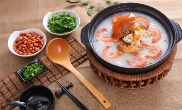 冒菜店與粥店，誰擁有更高的利潤？