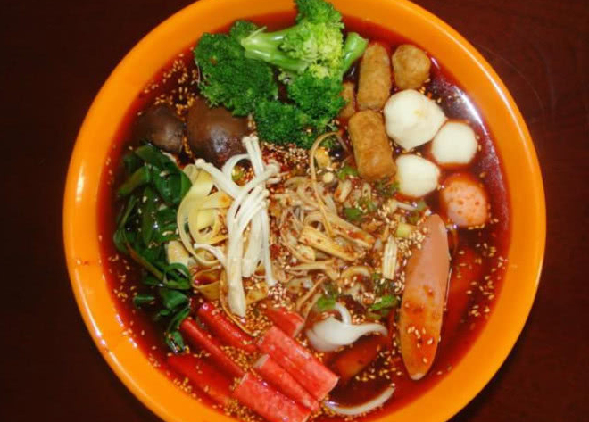 1702949775692172.png 麻辣燙和火鍋到底區別在哪