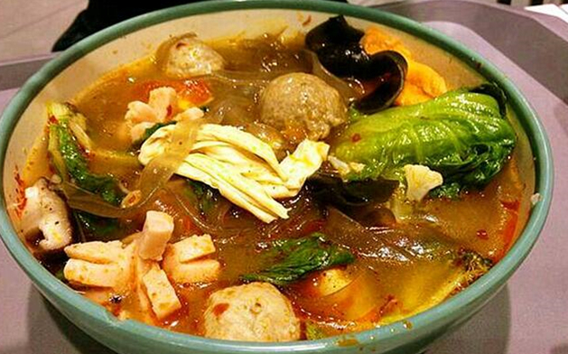 麻辣燙怎么保持不黑湯