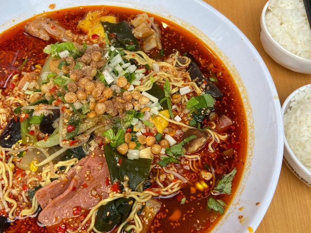 如何經營好一家冒菜加盟店呢，一起來看看吧