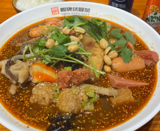 在學校旁邊開冒菜好嗎