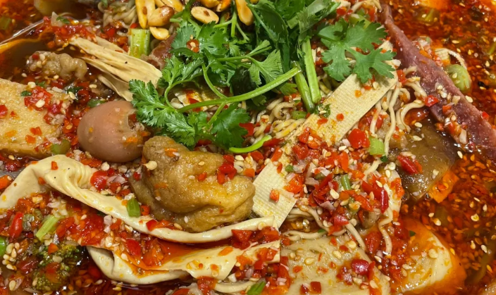 2025 年加盟一家成都冒菜的優勢在哪